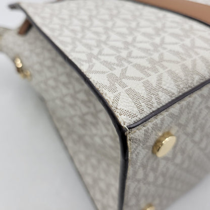 【中古品】【レディース】 Michael Kors マイケルコース 30F9G0HS3B MK SIGNATURE WHITE TOTE BAG カバン トート バック シグネチャー 188-250912-rk-06-izu カラー：ホワイト×ブラウン 万代Net店