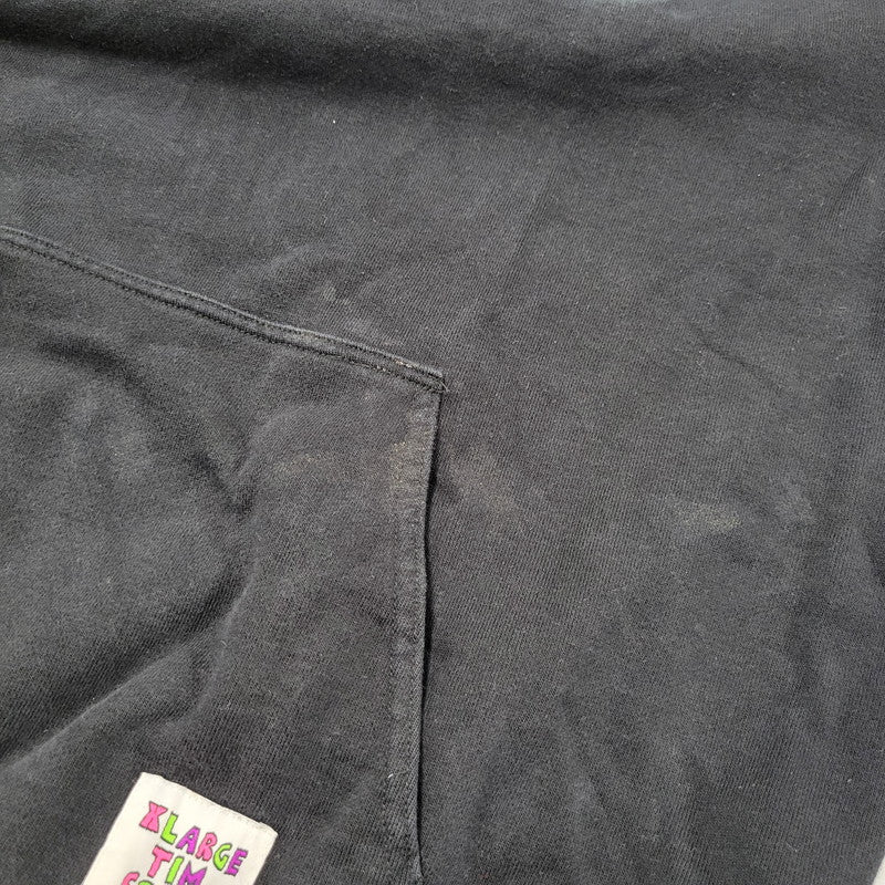 【中古品】【メンズ】 XLARGE エクストララージ 101224012019 TIM COMIX CHENILLE EMBROIDERED HOODED SWEATSHIRT ティムコミックス シェニール刺繍 フーデッド スウェットシャツ トップス 長袖 142-250921-cs-10-izu サイズ：L カラー：ブラック 万代Net店