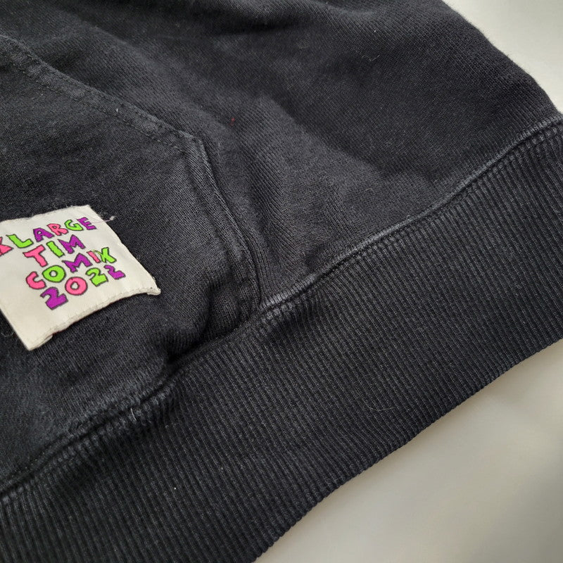 【中古品】【メンズ】 XLARGE エクストララージ 101224012019 TIM COMIX CHENILLE EMBROIDERED HOODED SWEATSHIRT ティムコミックス シェニール刺繍 フーデッド スウェットシャツ トップス 長袖 142-250921-cs-10-izu サイズ：L カラー：ブラック 万代Net店
