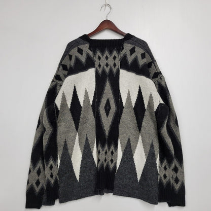 【中古品】【メンズ】 TOWNCRAFT WHITE LABEL タウンクラフト ホワイトレーベル × OLD PARK オールドパーク V NECK JACQUARD KNIT CARDIGAN Vネック ジャガード ニット カーディガン 145-251227-as-07-izu カラー：マルチカラー 万代Net店