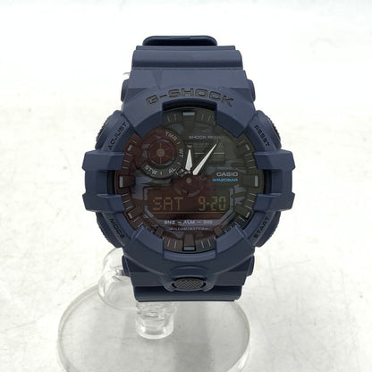 【中古美品】【メンズ/レディース】 G-SHOCK ジーショック GA-700 SERIES ANALOG-DIGITAL WATCH GA-700CA-2A GA-700シリーズ アナログ デジタル ウォッチ 腕時計 196-250920-as-26-izu サイズ：57.5 × 53.4 × 18.4 mm カラー：ネイビー 万代Net店