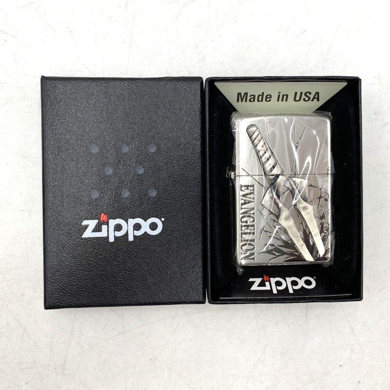 【中古品】【メンズ/レディース】 ZIPPO ジッポ EVANGELION OIL LIGHTER エヴァンゲリオン オイルライター ロンギヌスの槍 喫煙具 206-250921-as-01-izu カラー：シルバー 万代Net店
