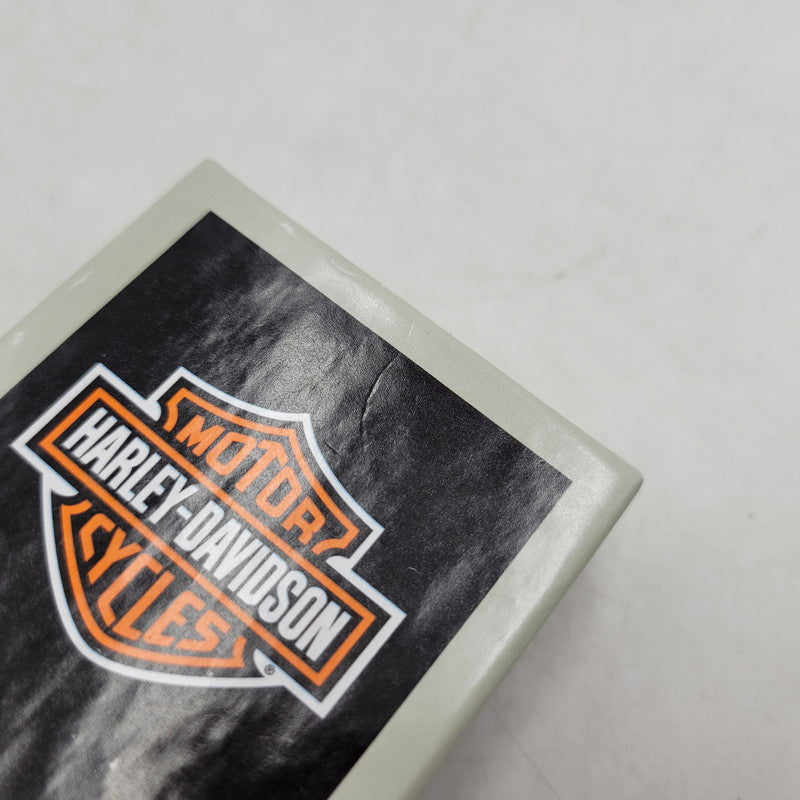 【中古美品】【メンズ/レディース】 ZIPPO×HARLEY-DAVIDSON ジッポ×ハーレーダビッドソン BLACK LIGHT ENGINE DESIGN OIL LIGHTER ブラック ライト エンジン デザイン オイル ライター 喫煙具 206-260102-cs-01-izu カラー：ブラック 万代Net店