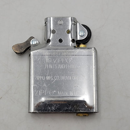 【中古美品】【メンズ/レディース】 ZIPPO×HARLEY-DAVIDSON ジッポ×ハーレーダビッドソン BLACK LIGHT ENGINE DESIGN OIL LIGHTER ブラック ライト エンジン デザイン オイル ライター 喫煙具 206-260102-cs-01-izu カラー：ブラック 万代Net店