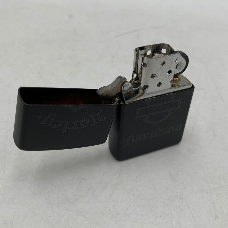 【中古美品】【メンズ】 ZIPPO×HARLEY-DAVIDSON ジッポ×ハーレーダビッドソン LOGO OIL LIGHTER ロゴ オイル ライター 喫煙具 206-260203-cs-19-izu カラー：ブラック 万代Net店