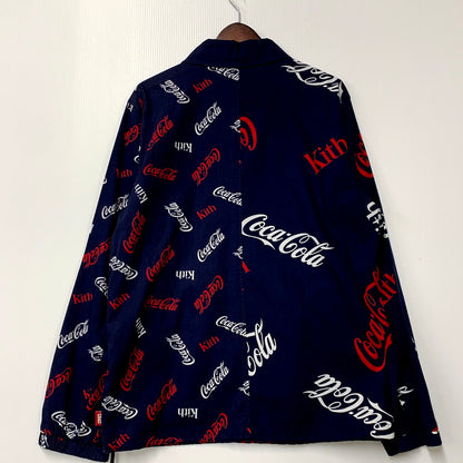 【中古品】【メンズ】 KITH キス × MITCHELL＆NESS ミッチェル アンド ネス × COCA COLA コカコーラ COKE COACHES JACKET コーチジャケット アウター 142-250918-as-15-izu サイズ：M カラー：ネイビー 万代Net店