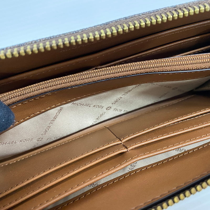 【中古品】【メンズ/レディース】 35F8GTVE9B MK SIGNATURE BROWN シグネチャー ブラウン ラウンドファスナー長財布 200-260102-cs-17-izu カラー：ブラウン 万代Net店