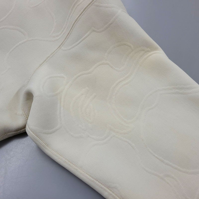 【中古品】【メンズ】 A BATHING APE アベイシングエイプ LINE CAMO QUILTED SHARK RELAXED FIT FULL ZIP HOODIE 0ZXSWM115306N ライン カモ キルテッド シャーク フルジップ フーディー パーカー 142-250928-as-07-izu サイズ：M カラー：アイボリー 万代Net店