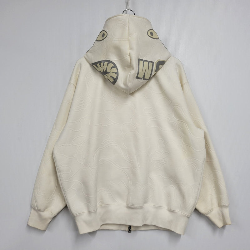 【中古品】【メンズ】 A BATHING APE アベイシングエイプ LINE CAMO QUILTED SHARK RELAXED FIT FULL ZIP HOODIE 0ZXSWM115306N ライン カモ キルテッド シャーク フルジップ フーディー パーカー 142-250928-as-07-izu サイズ：M カラー：アイボリー 万代Net店