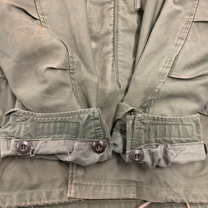 【現状渡し品】【メンズ】 U.S.ARMY ユーエスアーミー 8405-782-2935 67年製 ALPHA社製 アルファ社製 60S M-65 FIELD JACKET フィールド ジャケット アウター 146-250929-cs-01-izu サイズ：S カラー：オリーブ 万代Net店