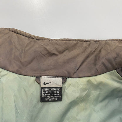 【現状渡し品】【メンズ】 NYLON JACKET F1 YNG ナイロンジャケット アウター 146-251031-as-29-izu サイズ：M カラー：グレー 万代Net店