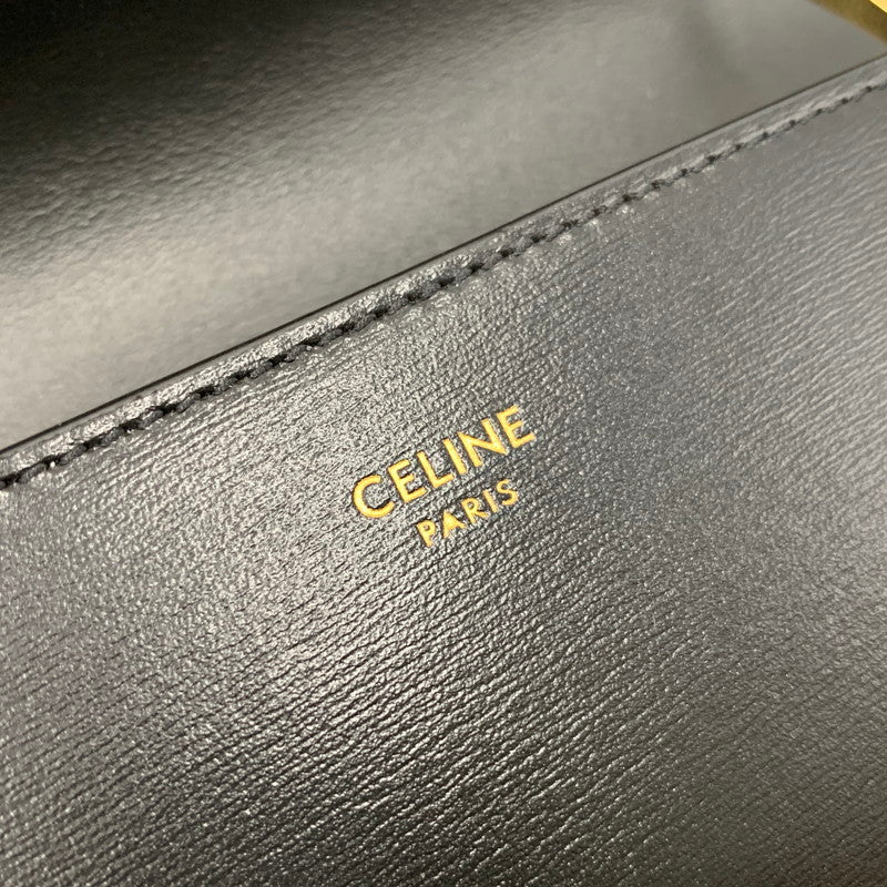 【中古美品】【メンズ/レディース】 CELINE セリーヌ ラージウォレット トリオンフ シャイニーカーフスキン 長財布 サイフ 181-251004-ay-05-izu カラー：ブラック 万代Net店