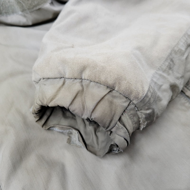 【現状渡し品】【メンズ】 U.S.ARMY ユーエスアーミー ECWCS GEN3 LEVEL7 PRIMALOFT JACKET 911QY-07-D-0003 レベル7 プリマロフト ジャケット WILDTHINGS社製 アウター 146-251004-as-06-izu サイズ：M-REG カラー：グレー系 万代Net店