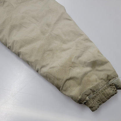 【現状渡し品】【メンズ】 U.S.ARMY ユーエスアーミー ECWCS GEN3 LEVEL7 PRIMALOFT JACKET 911QY-07-D-0003 レベル7 プリマロフト ジャケット WILDTHINGS社製 アウター 146-251004-as-06-izu サイズ：M-REG カラー：グレー系 万代Net店