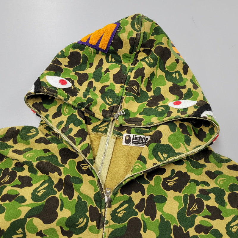 【中古品】【メンズ】 A BATHING APE アベイシングエイプ ABC CAMO SEPARATE SHARK FULL ZIP HOODIE 001ZPK701011F カモ セパレート シャーク フルジップ フーディー パーカー 長袖 トップス 142-251004-as-12-izu サイズ：2XL カラー：マルチカラー 万代Net店