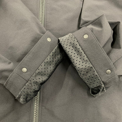 【中古美品】【メンズ】 GRAPHPAPER グラフペーパー GU251-30245 25SS PERTEX EQUILIBRIUM パーテックス イクイリブリウム FRONT YOKE BLOUSON フロントヨークブルゾン アウター 140-251006-ya-04-izu サイズ：2 カラー：BLACK 万代Net店