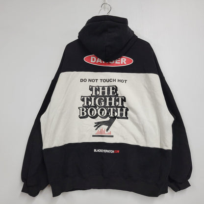 【中古品】【メンズ】 TIGHTBOOTH タイトブース × BLACK EYE PATCH ブラックアイパッチ HOODED SWEATSHIRT フーデッド スウェットシャツ パーカー 長袖 トップス 142-251008-as-06-izu サイズ：L カラー：ブラック 万代Net店