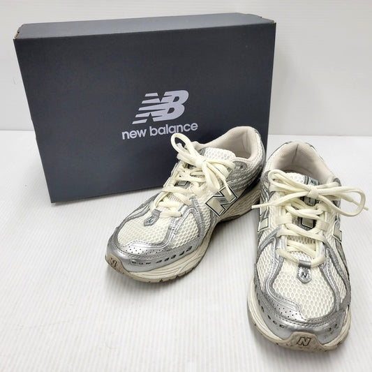 【中古品】【メンズ】 M1906REE 1906R スニーカー シューズ 靴 162-251007-as-16-izu サイズ：26.5cm カラー：シルバー×ホワイト 万代Net店