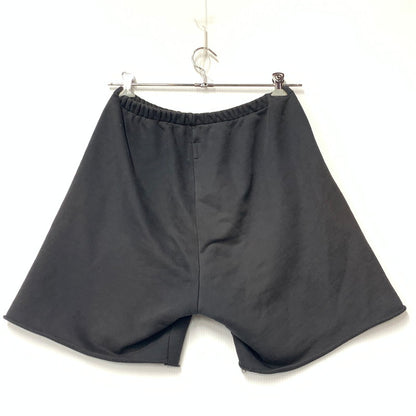 【現状渡し品】【メンズ】 YEEZY SEASON6 CALABASAS イージーシーズン6 カラバサス LOST HILLS SWEAT SHORTS ロストヒルズ スウェットショーツ 半ズボン ショートパンツ 153-251011-ya-11-izu サイズ：L カラー：チャコールグレー 万代Net店