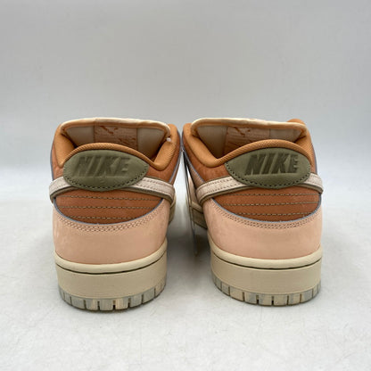 【中古美品】【メンズ】 NIKE SB ナイキエスビー FV5926-200 DUNK LOW PRO PRM ダンク ロー プロ プレミアム スニーカー 靴 160-251011-cs-02-izu サイズ：27cm カラー：CRIMSON TINT AND AMBER BROWN/TROCADERO GARDENS 万代Net店