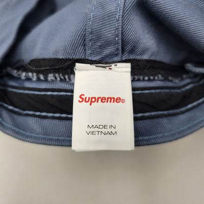 【中古品】【メンズ/レディース】 Supreme シュプリーム 25AW DISTRESSED SCRIPT 6-PANEL ディストレスト スクリプト 6パネル キャップ 帽子 185-251013-km-05-izu サイズ：F カラー：SLATE 万代Net店