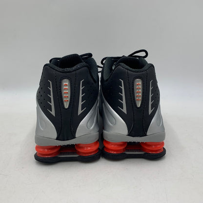 【中古品】【メンズ】 NIKE ナイキ HQ1988-002 SHOX R4 ショックス スニーカー 靴 160-251014-cs-01-izu サイズ：28cm カラー：METALLIC SILVER/RED 万代Net店