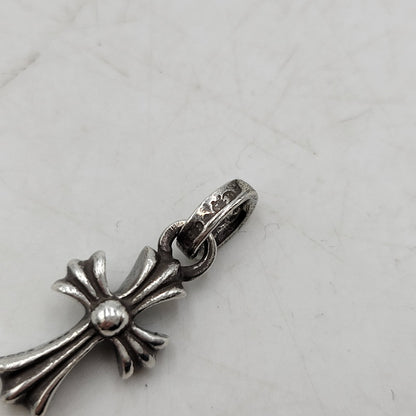 【中古品】【メンズ/レディース】 CHROME HEARTS クロムハーツ 925 CRS BBY FAT クロス ベイビー ファット ペンダントトップ アクセサリー 190-251214-as-10-izu カラー：シルバー 万代Net店
