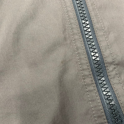 【中古品】【メンズ】 F.C.R.B.×NIKE エフシーアールビー×ナイキ NYLON JACKET ナイロン ジャケット アウター 142-251022-cs-03-izu サイズ：M カラー：グレー 万代Net店