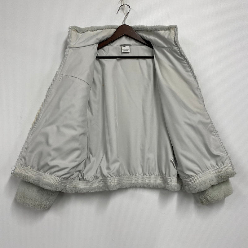 【中古品】【レディース】 NIKE ナイキ WMNS NSW BIG SWOOSH FAUX FUR JACKET DO3792-025 ウィメンズ ビッグスウッシュ フェイクファージャケット アウター 169-251028-as-23-izu サイズ：M カラー：ライトブルー 万代Net店