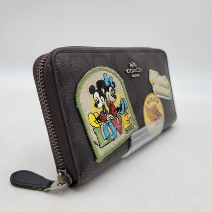 【中古品】【レディース】 COACH コーチ × DISNEY ディズニー SIGNATURE ROUND ZIP LONG WALLET F31350 シグネチャー ラウンドジップ ロングウォレット 長財布 181-251028-as-38-izu カラー：ブラウン 万代Net店