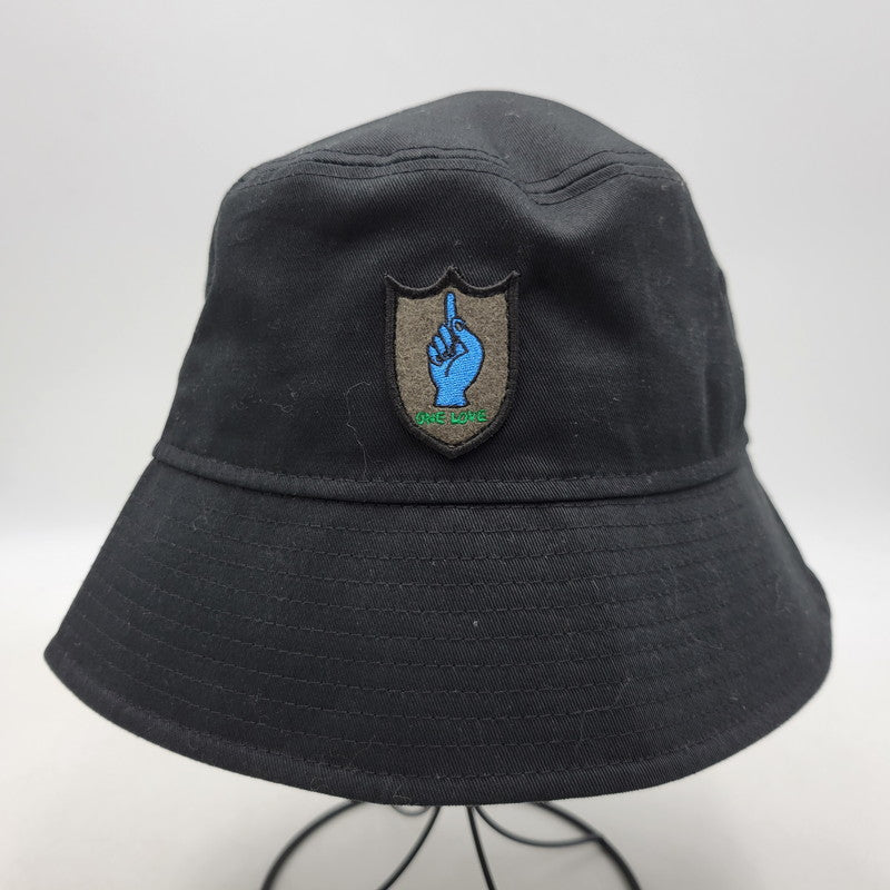 【中古品】【メンズ/レディース】 Sacai サカイ × MARK GONZALES マークゴンザレス × NEWERA ニューエラ ONE LOVE HAT ハット 帽子 185-251027-as-03-izu サイズ：M/L カラー：ブラック 万代Net店