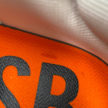 【中古美品】【メンズ/レディース】 NIKE SB ナイキエスビー × TIGHTBOOTH タイトブース DUNK LOW PRO QS FD2629-100 ダンク ロー プロ QS スニーカー シューズ 靴 160-251028-as-11-izu サイズ：26cm カラー：WHITE/BLACK-SAFETY ORANGE 万代Net店