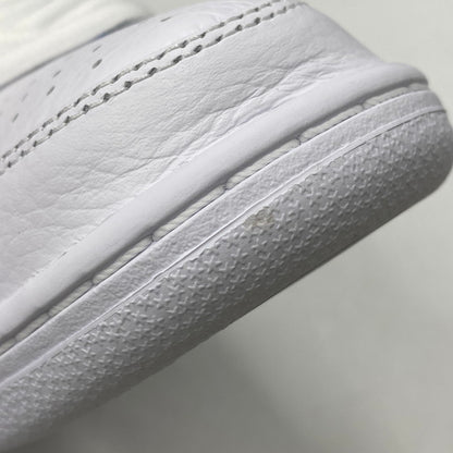 【中古美品】【メンズ/レディース】 NIKE SB ナイキエスビー × NICOLE HAUSE ニコールハウゼ DUNK LOW PRO FZ8802-100 ダンク ロー プロ スニーカー シューズ 靴 160-251028-as-10-izu サイズ：26cm カラー：WHITE/UNIVERSITY BLUE-WHITE 万代Net店