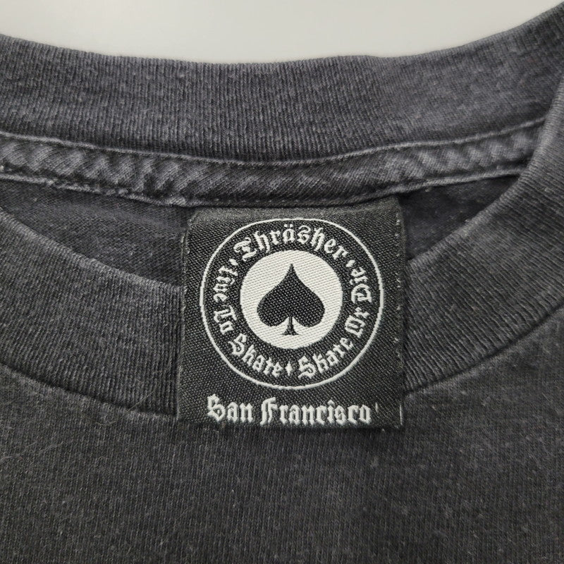 【現状渡し品】【メンズ】 OLD THRASHER オールドスラッシャー MAGAZINE DESIGN SS TEE マガジン デザイン ショートスリーブ Tシャツ トップス 半袖 142-251101-cs-08-izu サイズ：S カラー：ブラック 万代Net店