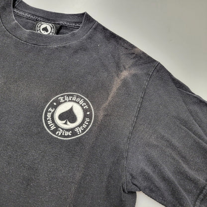 【現状渡し品】【メンズ】 OLD THRASHER オールドスラッシャー MAGAZINE DESIGN SS TEE マガジン デザイン ショートスリーブ Tシャツ トップス 半袖 142-251101-cs-08-izu サイズ：S カラー：ブラック 万代Net店