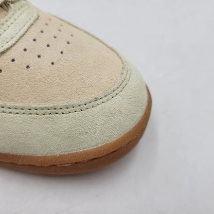 【中古美品】【メンズ/レディース】 asics アシックス SKYHAND OG 1203A452-251 スカイハンド OG スニーカー シューズ 靴 162-251030-as-37-izu サイズ：25.5cm カラー：MARZIPAN/DRIED LEAF GREEN 万代Net店