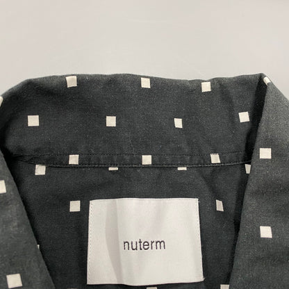 【中古品】【メンズ】 NUTERM ニューターム 004SH-019S NUTERM WILLIE SQUARE DOT PRINT SHIRTS ニュータム ウィリー スクエア ドット プリント シャツ トップス 長袖 140-251112-cs-03-izu サイズ：S カラー：ブラック 万代Net店