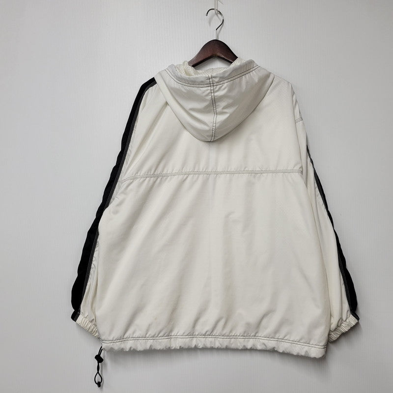 【中古品】【メンズ】 NIKE ナイキ HOODED NYLON PULLOVER JACKET フーデッド ナイロン プルオーバー ジャケット 銀タグ 146-251104-as-02-izu サイズ：100 カラー：ホワイト 万代Net店