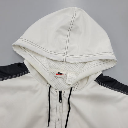 【中古品】【メンズ】 NIKE ナイキ HOODED NYLON PULLOVER JACKET フーデッド ナイロン プルオーバー ジャケット 銀タグ 146-251104-as-02-izu サイズ：100 カラー：ホワイト 万代Net店
