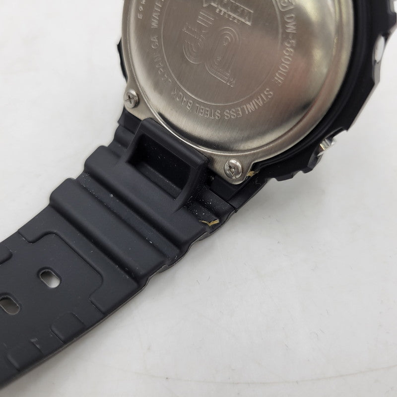 【中古品】【メンズ/レディース】 G-SHOCK ジーショック × ベガルタ仙台 DW-5600UE 30周年記念モデル デジタル 腕時計 196-251106-as-12-izu サイズ：48.9 × 42.8 × 13.4 mm カラー：ブラック系 万代Net店