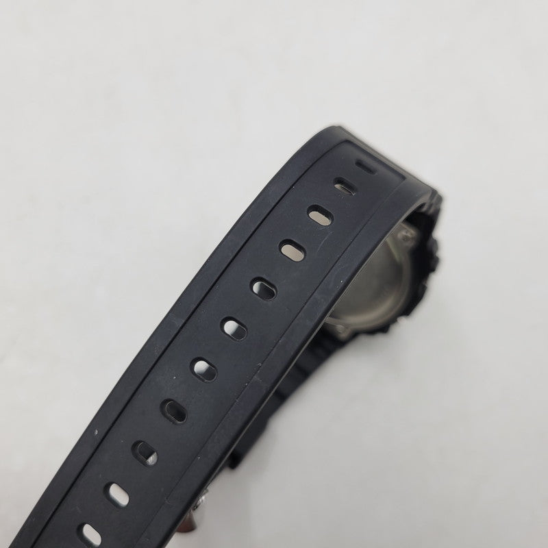 【中古品】【メンズ/レディース】 G-SHOCK ジーショック × ベガルタ仙台 DW-5600UE 30周年記念モデル デジタル 腕時計 196-251106-as-12-izu サイズ：48.9 × 42.8 × 13.4 mm カラー：ブラック系 万代Net店