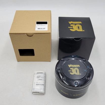 【中古品】【メンズ/レディース】 G-SHOCK ジーショック × ベガルタ仙台 DW-5600UE 30周年記念モデル デジタル 腕時計 196-251106-as-12-izu サイズ：48.9 × 42.8 × 13.4 mm カラー：ブラック系 万代Net店