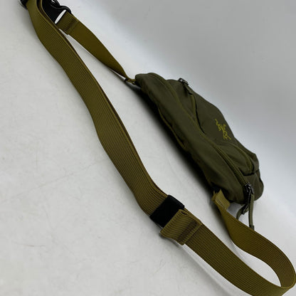 【中古品】【メンズ/レディース】 ARC'TERYX アークテリクス MAKA2 WAISTPACK マカツー ウエストパック カバン 鞄 188-251113-ya-04-izu カラー：カーキ 万代Net店