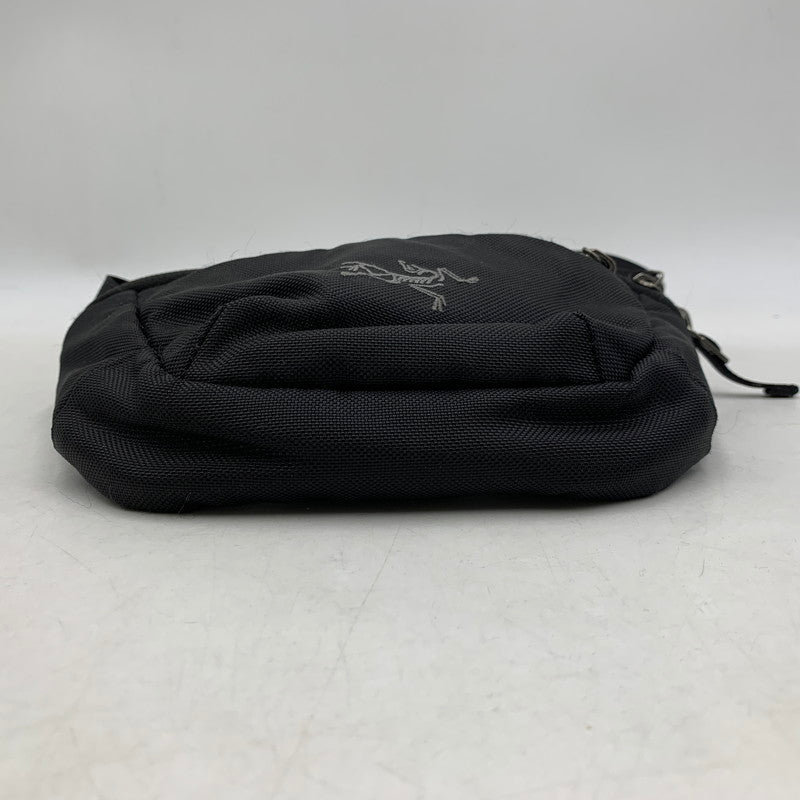 【中古品】【メンズ/レディース】 ARC'TERYX アークテリクス MAKAマカ 1 WAIST PACK ウエストパック カバン 鞄 188-251113-ya-05-izu カラー：BLACK 万代Net店
