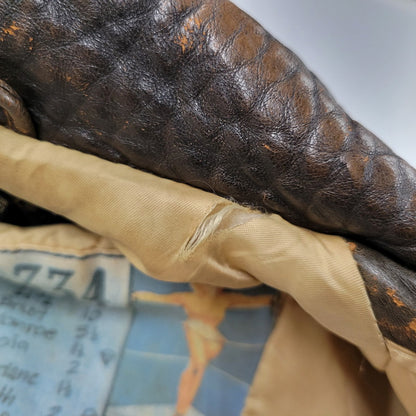 【現状渡し品】【メンズ】 AVIREX アヴィレックス A-2 FLIGHT JACKET フライトジャケット 50周年記念 ピンナップガール アウター 146-251109-as-11-izu サイズ：XS カラー：ブラウン系 万代Net店