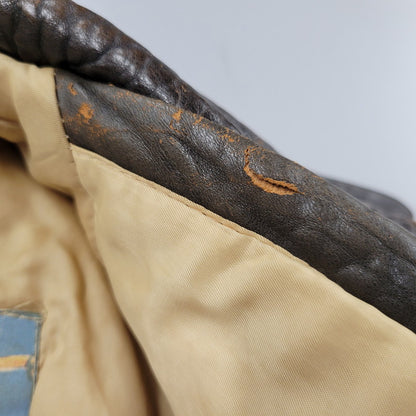 【現状渡し品】【メンズ】 AVIREX アヴィレックス A-2 FLIGHT JACKET フライトジャケット 50周年記念 ピンナップガール アウター 146-251109-as-11-izu サイズ：XS カラー：ブラウン系 万代Net店