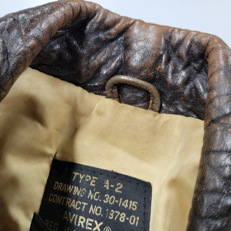 【現状渡し品】【メンズ】 AVIREX アヴィレックス A-2 FLIGHT JACKET フライトジャケット 50周年記念 ピンナップガール アウター 146-251109-as-11-izu サイズ：XS カラー：ブラウン系 万代Net店