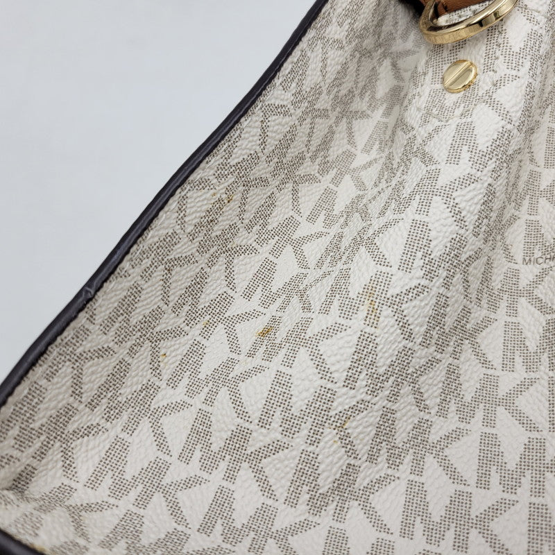 【中古品】【レディース】 SIGNATURE 2WAY BAG 30F9G0HS1B シグネチャー ハンドバッグ ショルダーバッグ カバン 鞄 188-251111-as-06-izu カラー：ホワイト×ブラウン 万代Net店