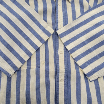 【現状渡し品】【メンズ】 L.L.Bean エルエルビーン COOL WEAVE STRIPE S/S SHIRT ストライプ ショートスリーブ シャツ USA製 半袖 トップス 146-251117-as-14-izu サイズ：L カラー：ブルー×ホワイト 万代Net店