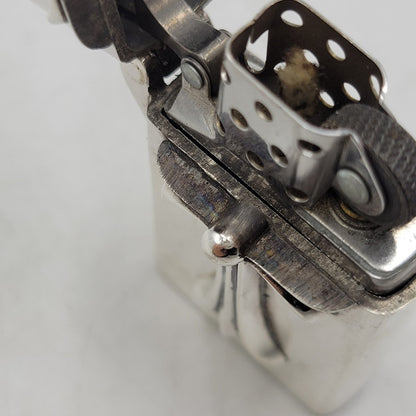 【中古品】【メンズ/レディース】 CHROME HEARTS クロムハーツ ZIPPO ジッポー タイニーダブルクロス スリムV2 ライター 190-251214-as-03-izu カラー：シルバー 万代Net店